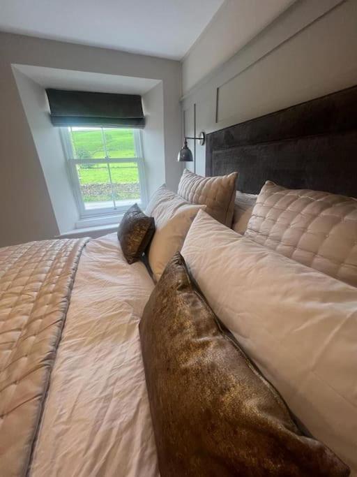 1 The Derry, Luxury 3 Bedroom - *