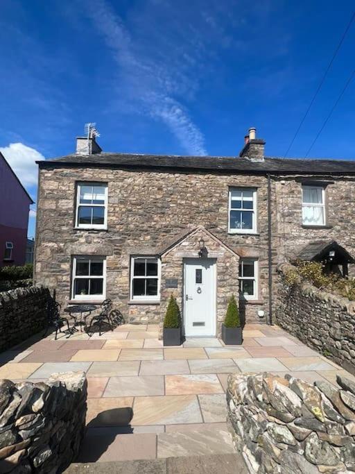 1 The Derry, Luxury 3 Bedroom - Holiday home
